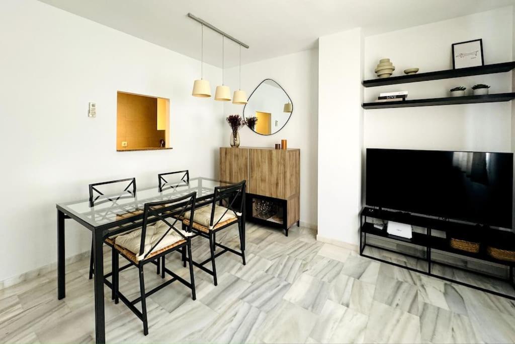 Apartamento Behappy Salitre - Con Aparcamiento Málaga Exterior foto